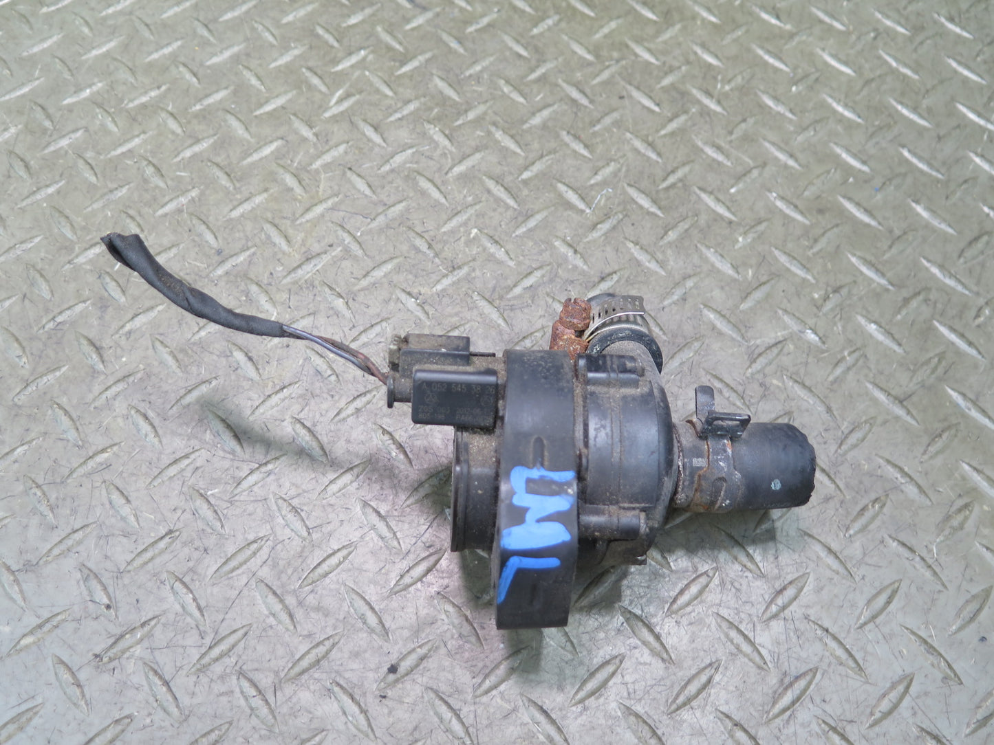 2012-2015 Mercedes X166 W166 ML Engine Auxiliary AUX Coolant Water Pump OEM