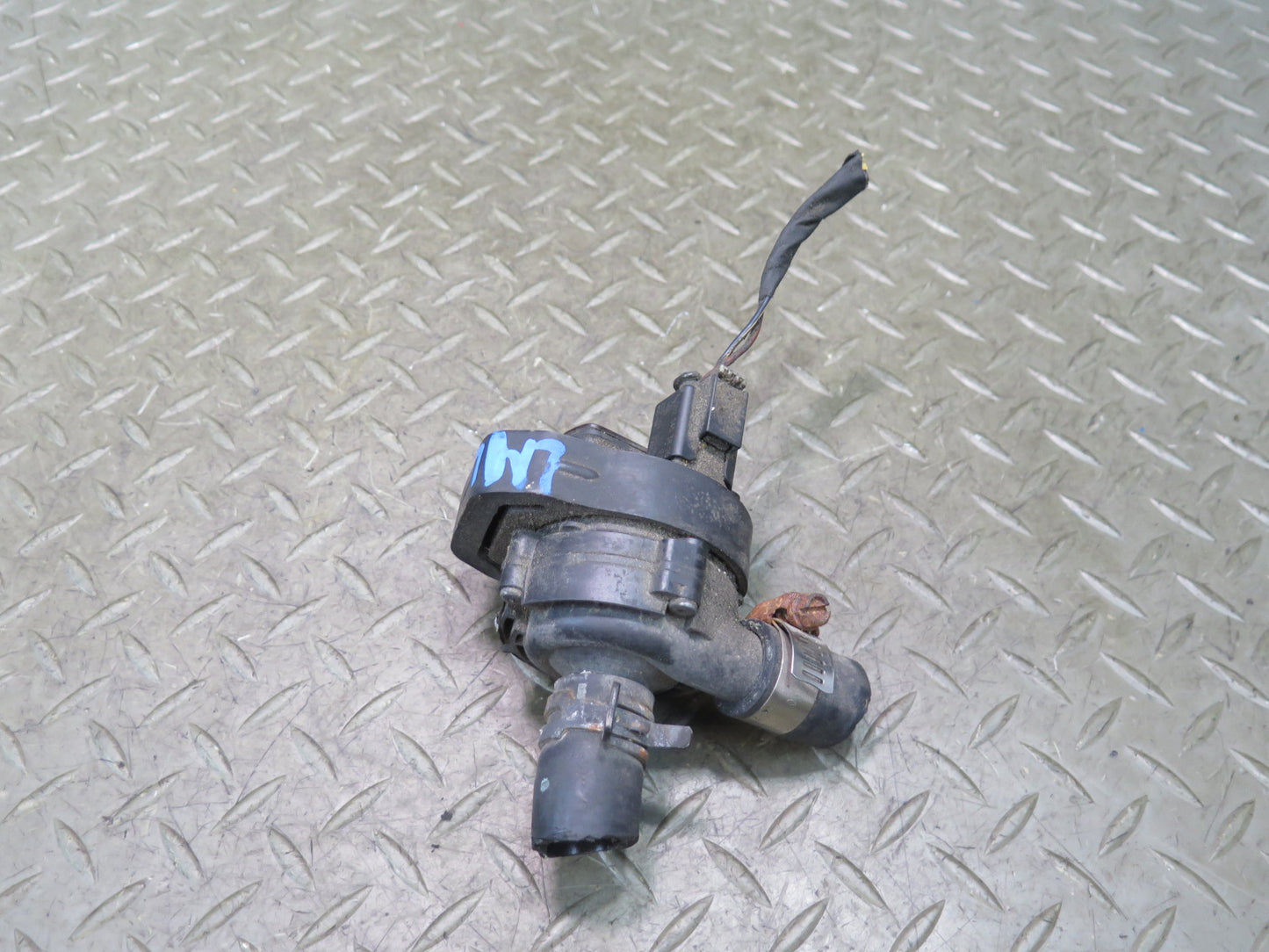 2012-2015 Mercedes X166 W166 ML Engine Auxiliary AUX Coolant Water Pump OEM
