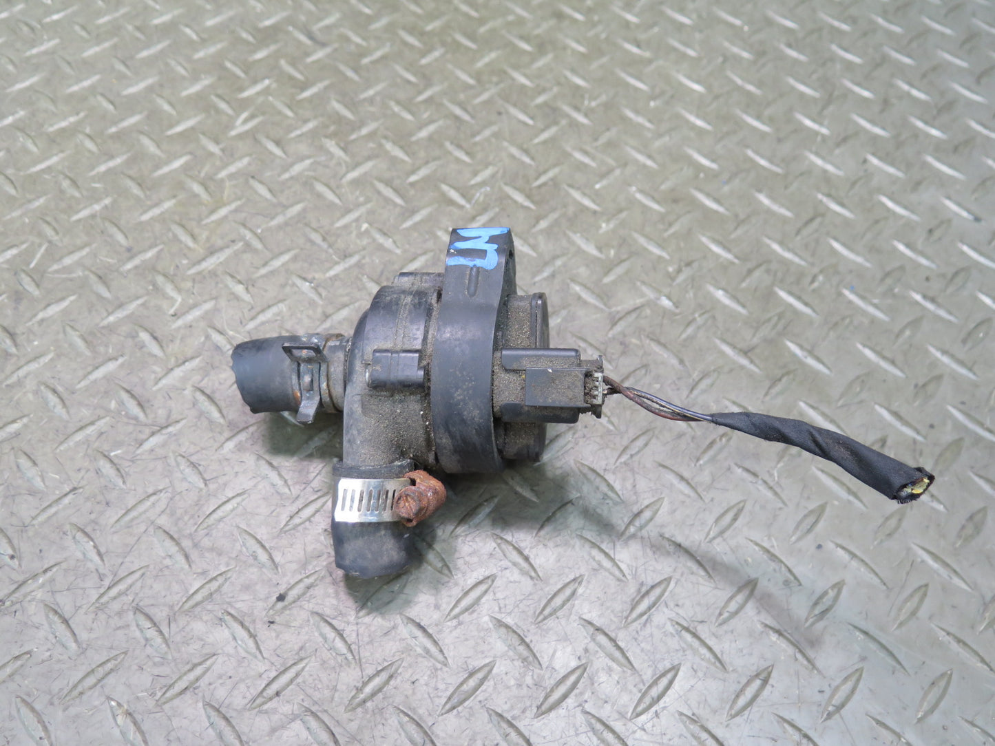 2012-2015 Mercedes X166 W166 ML Engine Auxiliary AUX Coolant Water Pump OEM