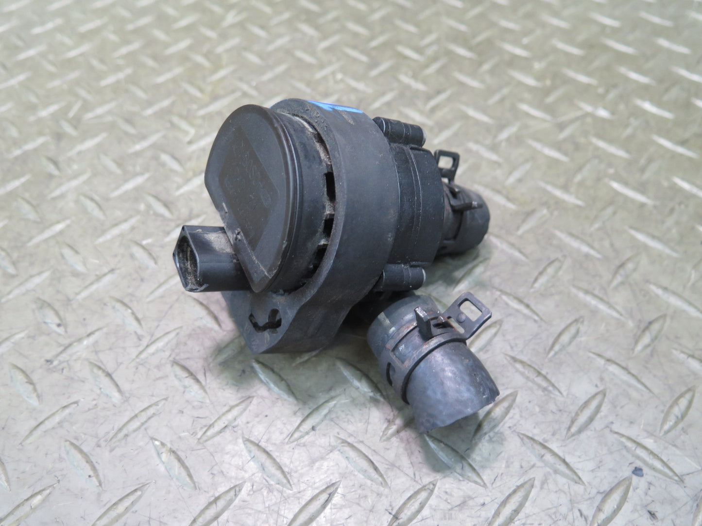 2012-2015 Mercedes X166 W166 Ml-class Ngine Auxiliary AUX Coolant Water Pump
