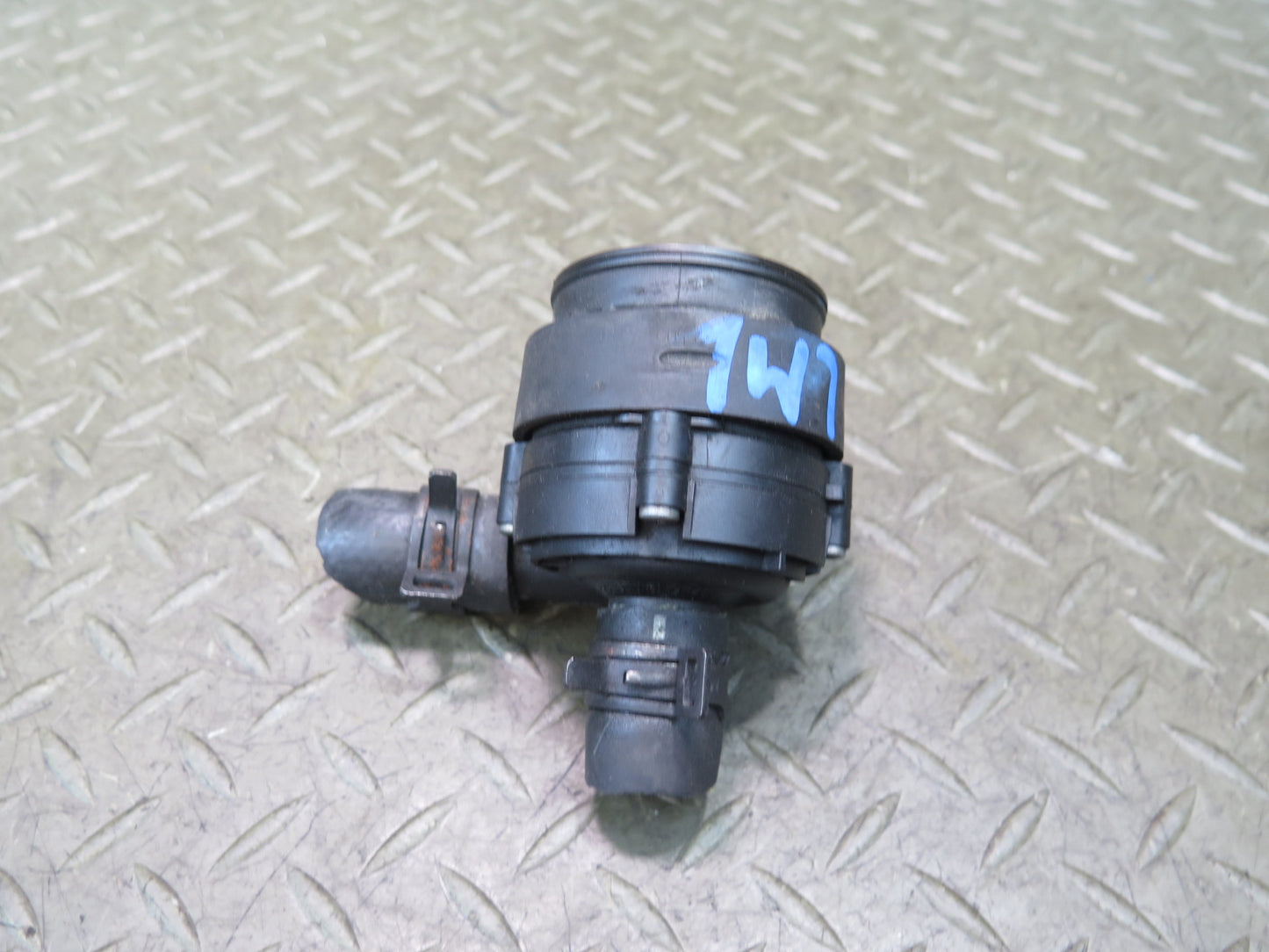 2012-2015 Mercedes X166 W166 Ml-class Ngine Auxiliary AUX Coolant Water Pump