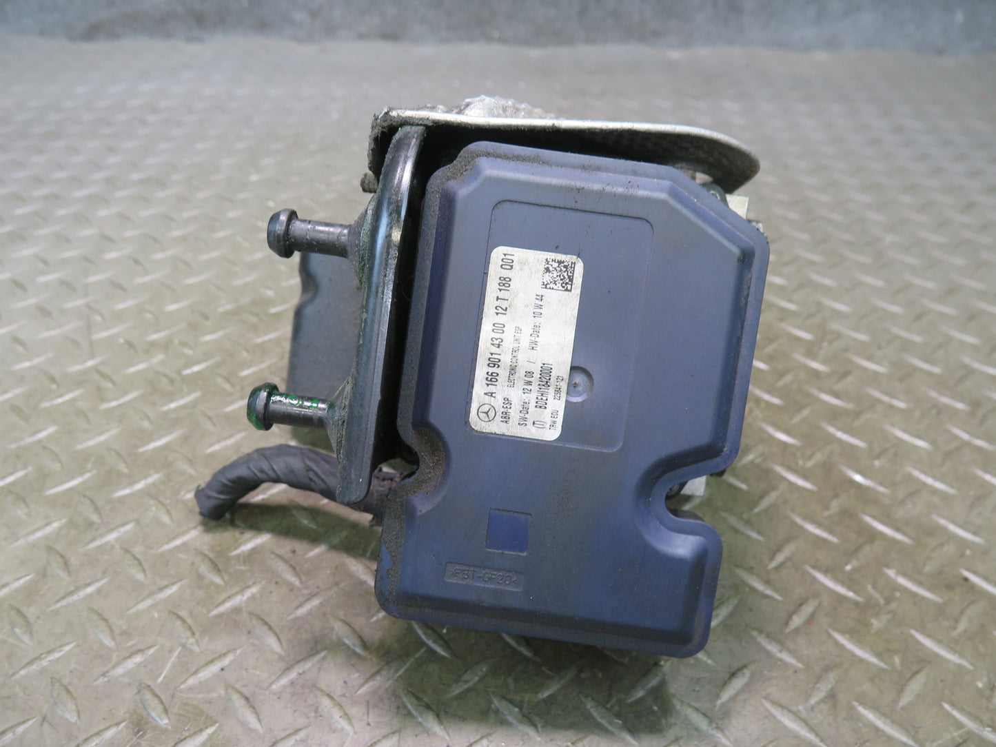 2012-2015 Mercedes W166 ML63 AMG Anti Lock Brake ABS Pump Module Unit