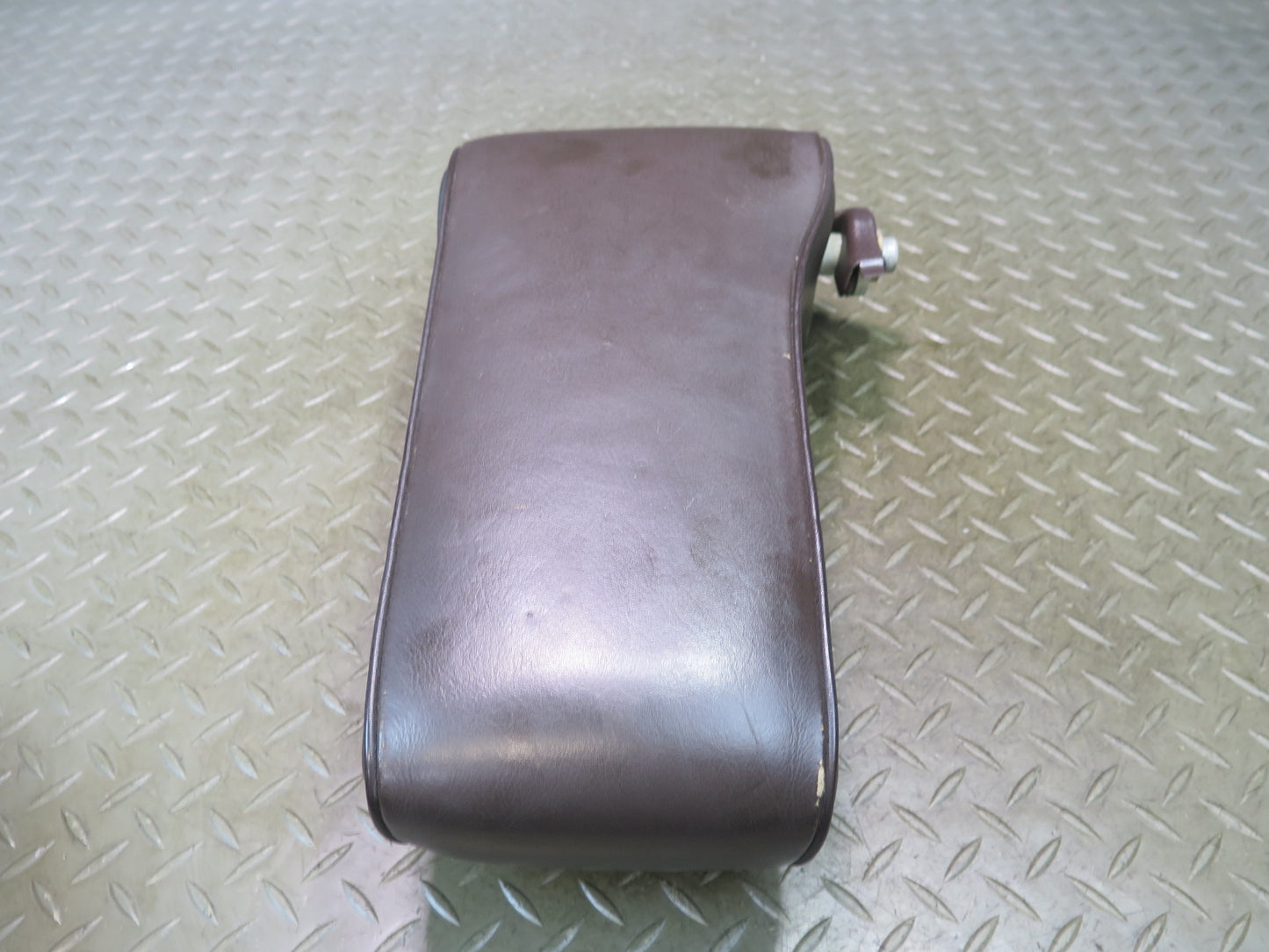 86-91 Mercedes W126 Front Left Driver Seat Leather Armrest Brasil OEM