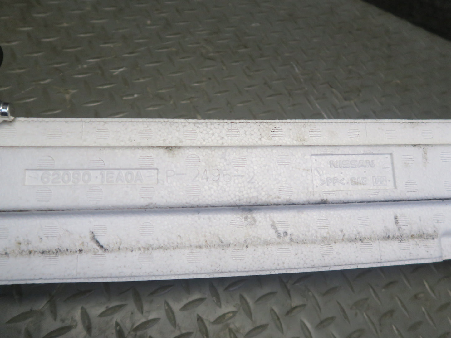 09-20 Nissan Z34 370Z Front Bumper Impact Reinforcement Bar w Foam Set Damaged
