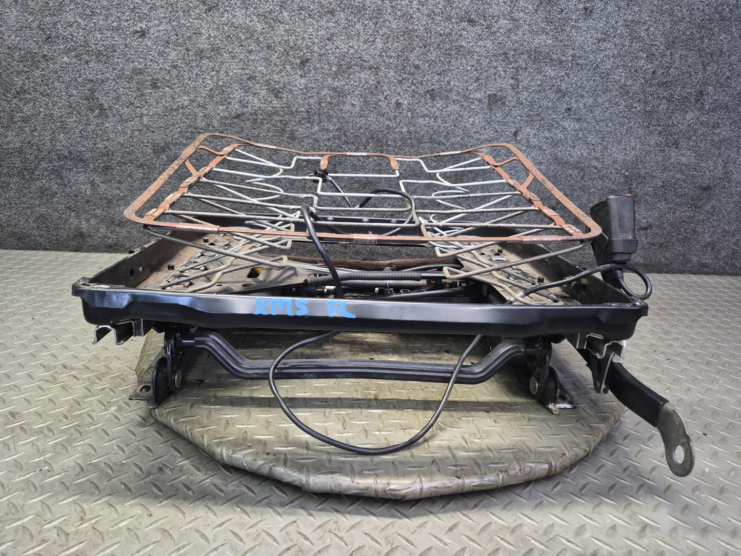 86-91 Mercedes W126 Sedan Front Left Seat Lower Frame Track Rail w Motors OEM