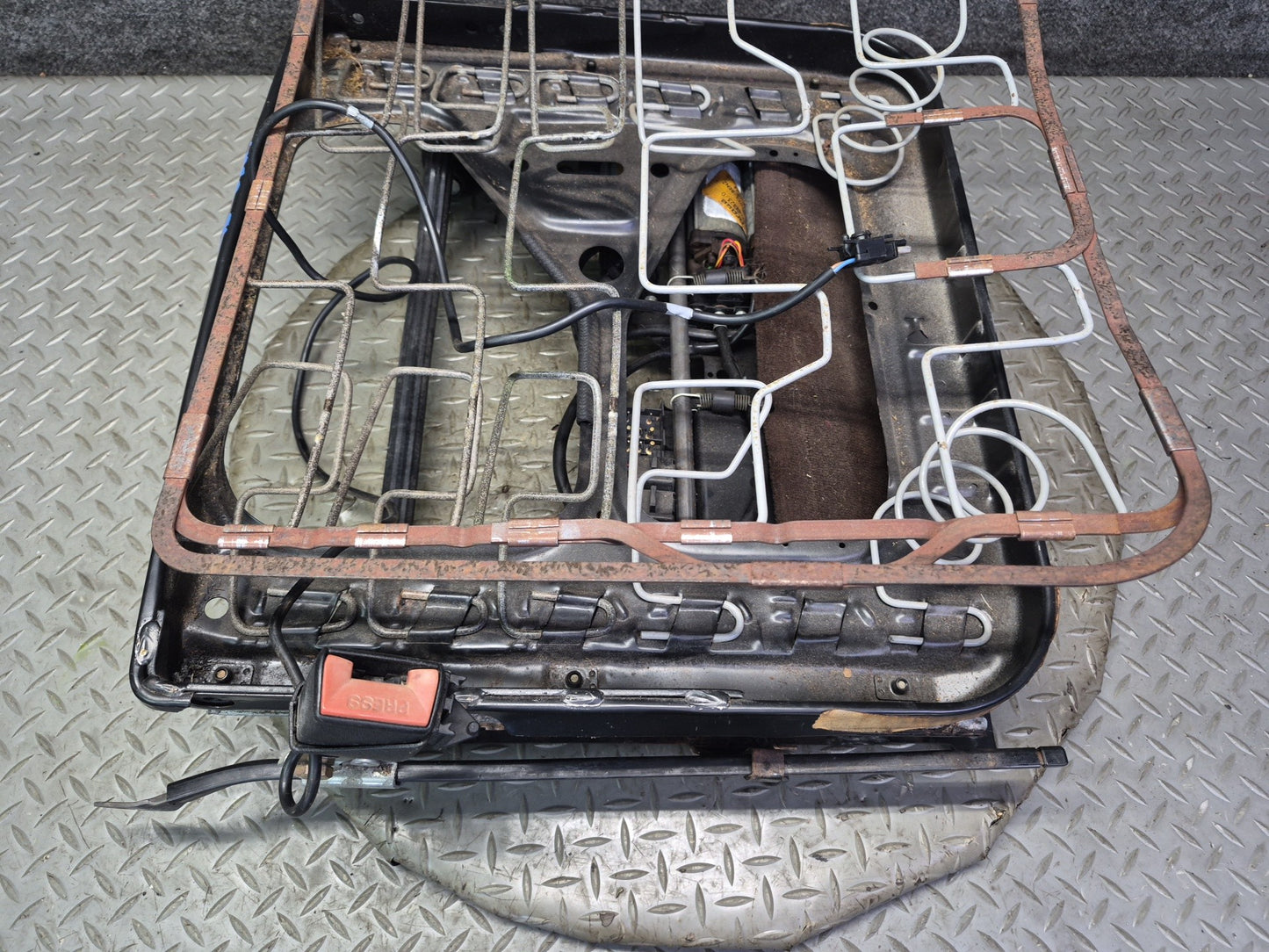 86-91 Mercedes W126 Sedan Front Left Seat Lower Frame Track Rail w Motors OEM