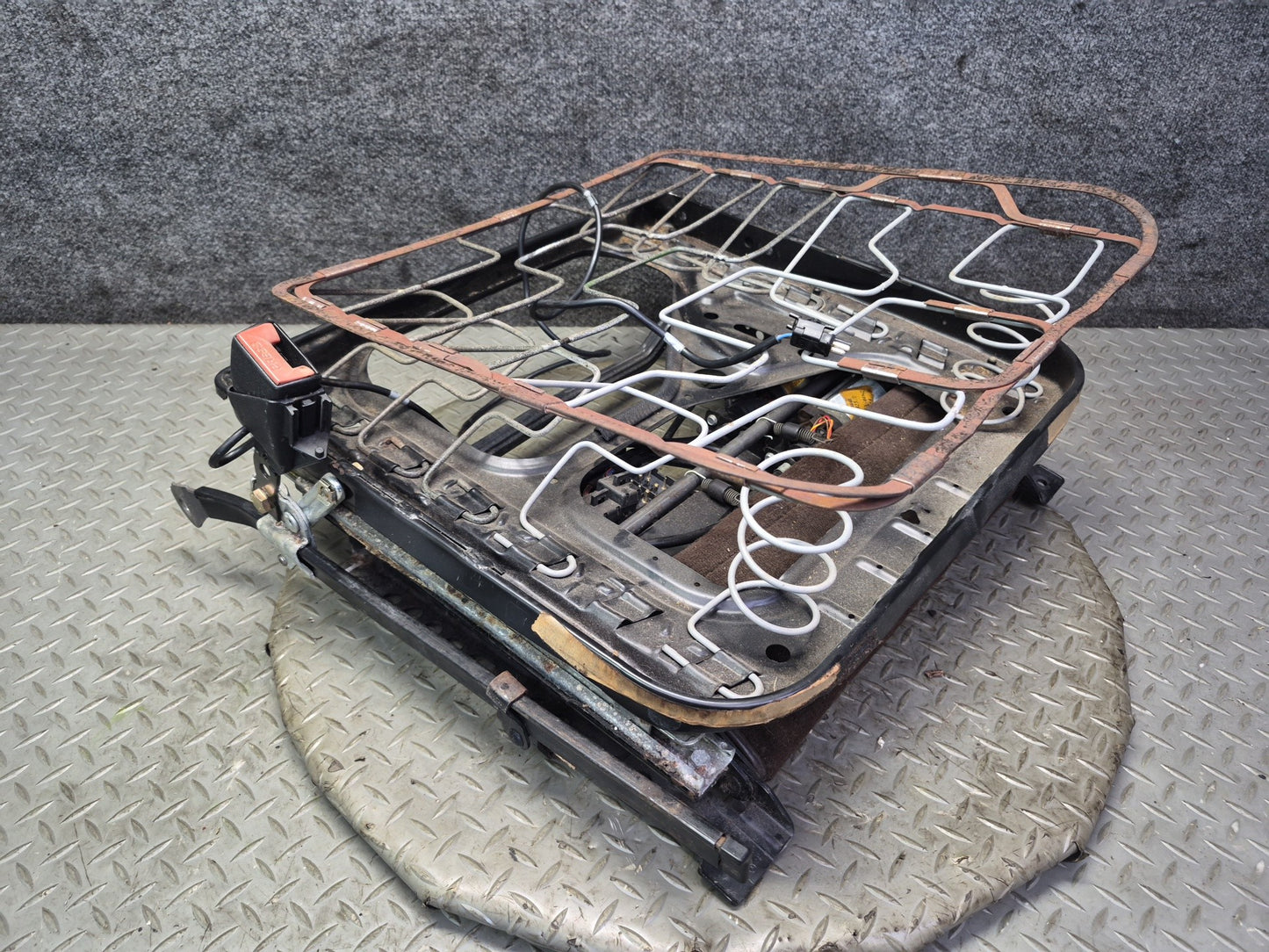 86-91 Mercedes W126 Sedan Front Left Seat Lower Frame Track Rail w Motors OEM