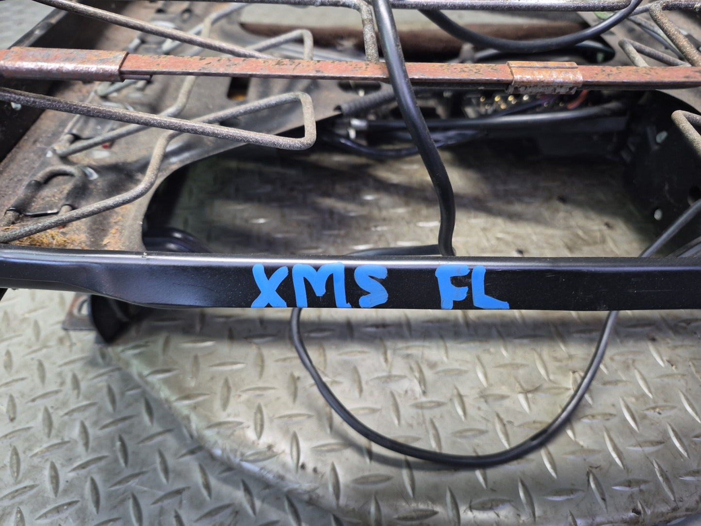 86-91 Mercedes W126 Sedan Front Left Seat Lower Frame Track Rail w Motors OEM