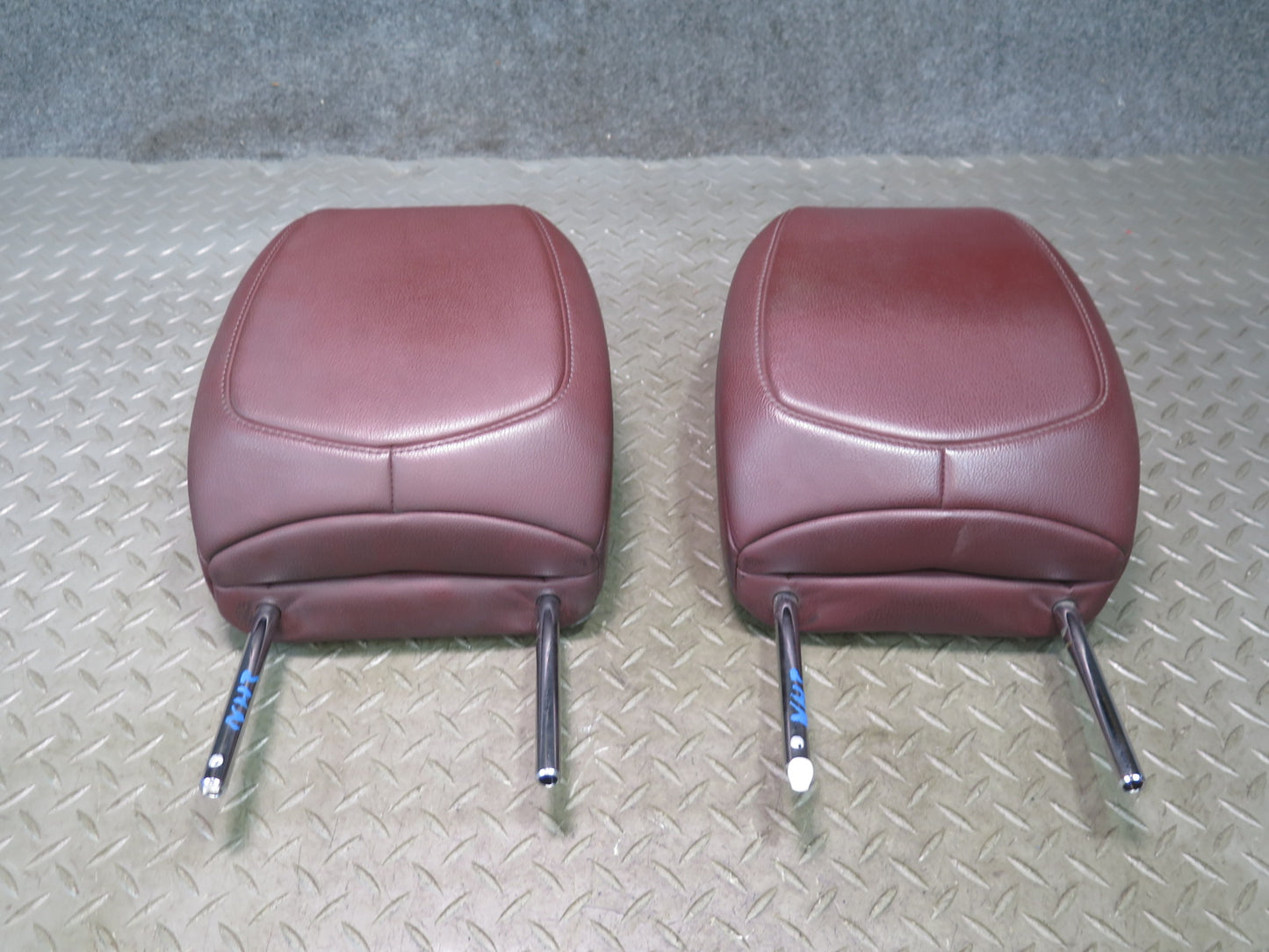 10-19 Nissan 370Z Z34 Convert Front Left & Right Leather Headrest Wine Set OEM