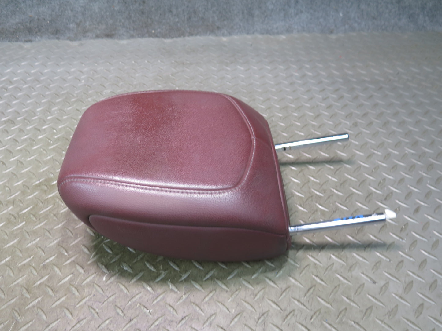 10-19 Nissan 370Z Z34 Convert Front Left & Right Leather Headrest Wine Set OEM
