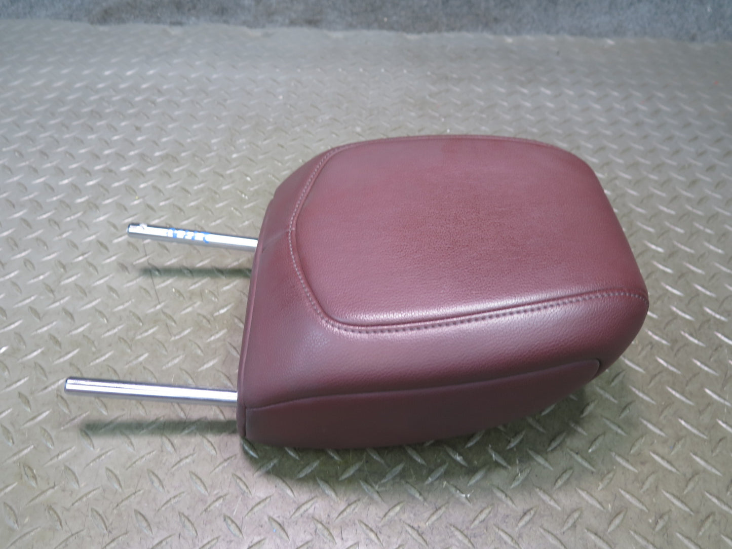 10-19 Nissan 370Z Z34 Convert Front Left & Right Leather Headrest Wine Set OEM