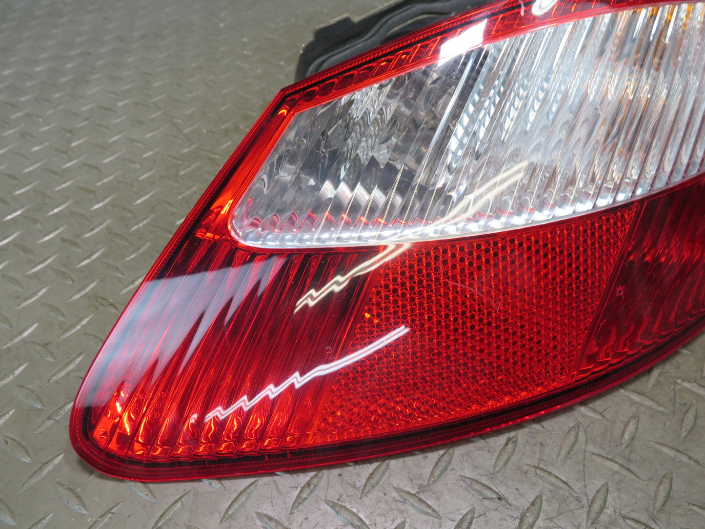 2005-2008 Porsche Boxster 987 Rear Left & Right Side Tail Light Lamp Set Damaged