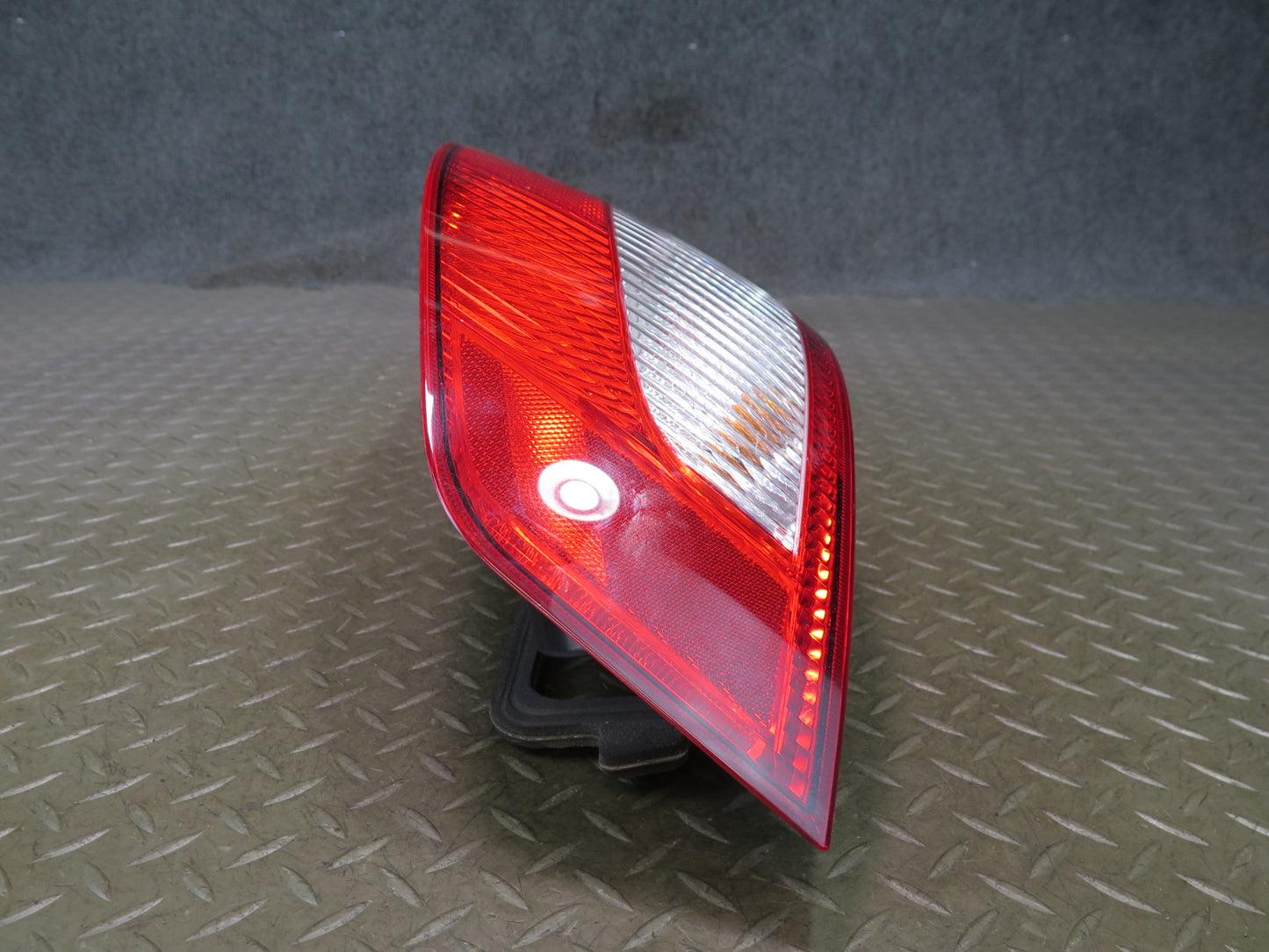 2005-2008 Porsche Boxster 987 Rear Left & Right Side Tail Light Lamp Set Damaged