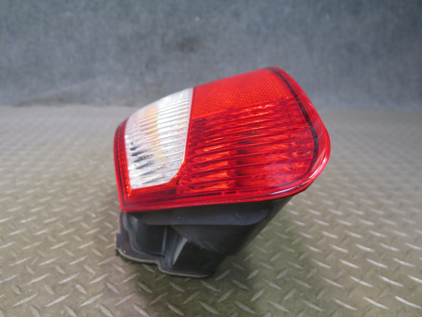 2005-2008 Porsche Boxster 987 Rear Left & Right Side Tail Light Lamp Set Damaged
