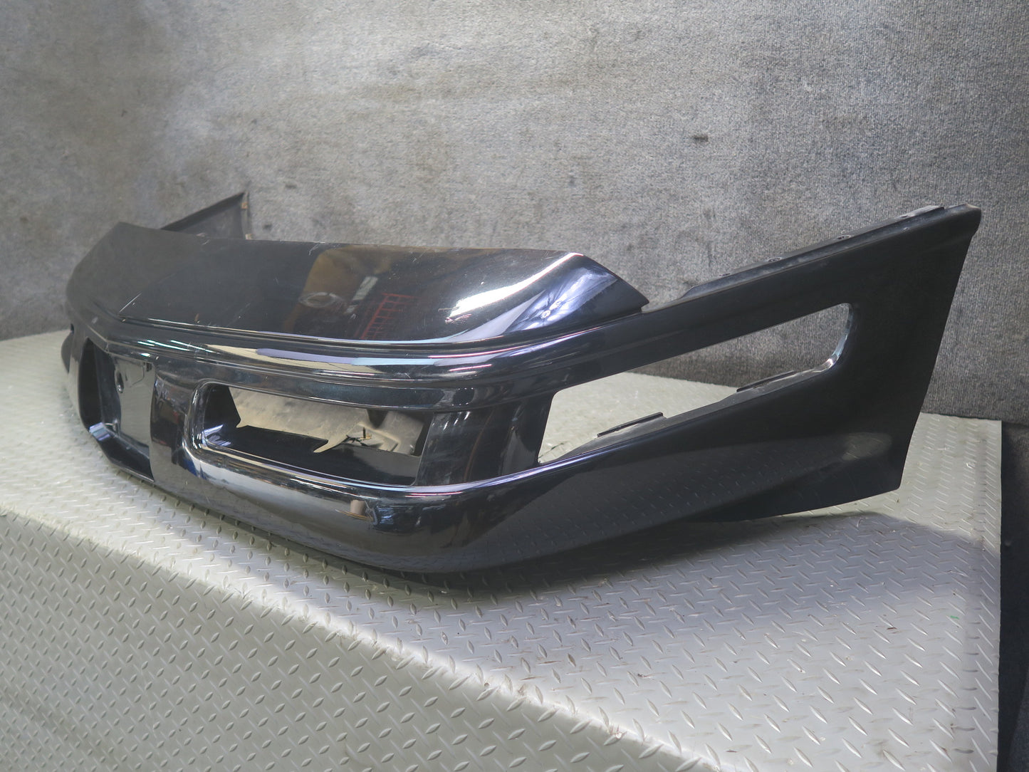 91-96 Chevrolet Corvette C4 Front Bumper Cover Black Damaged