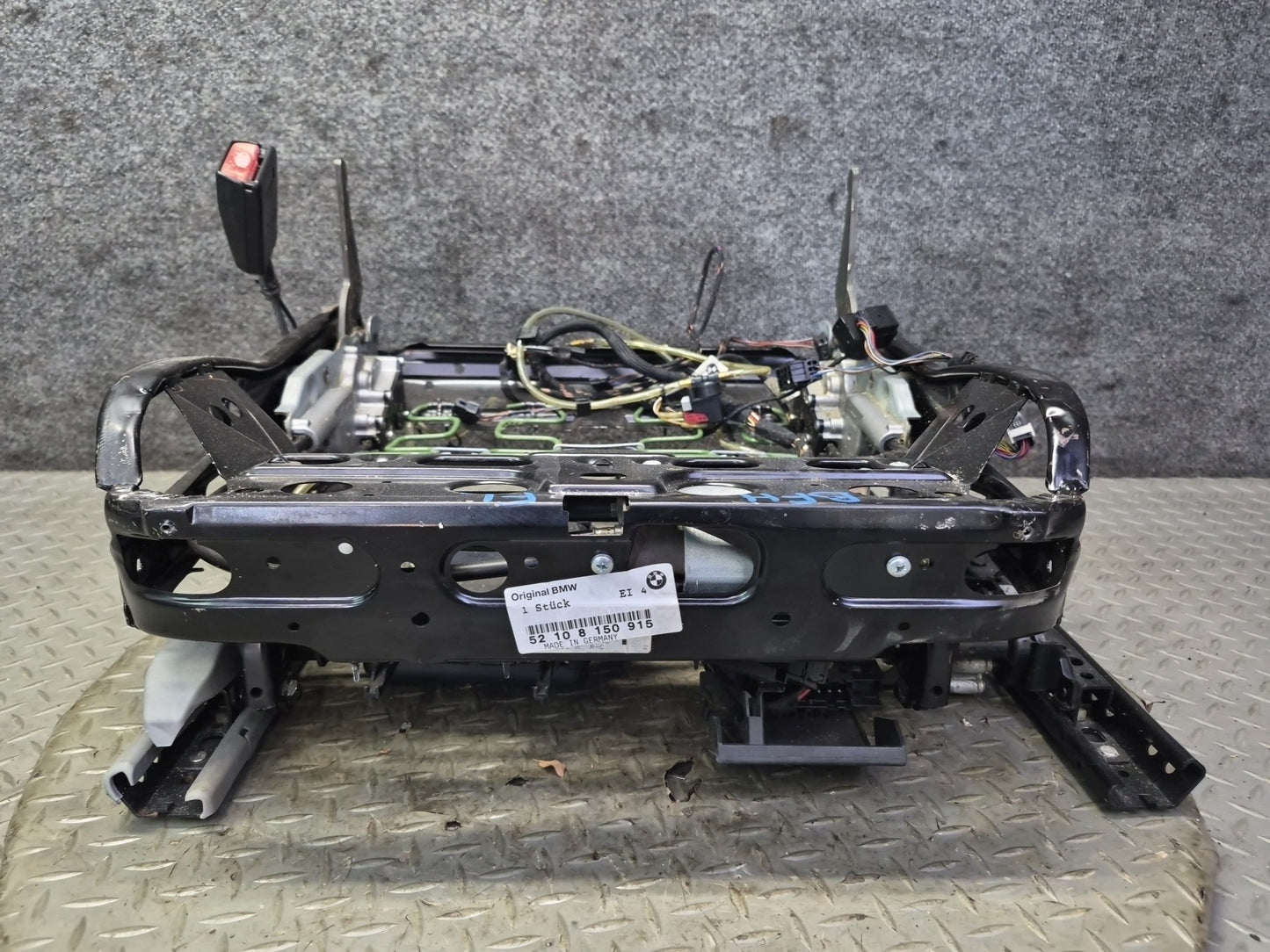 97-03 BMW E39 540i Front Left Seat Lower Frame Track Rail w Motor & Switch OEM