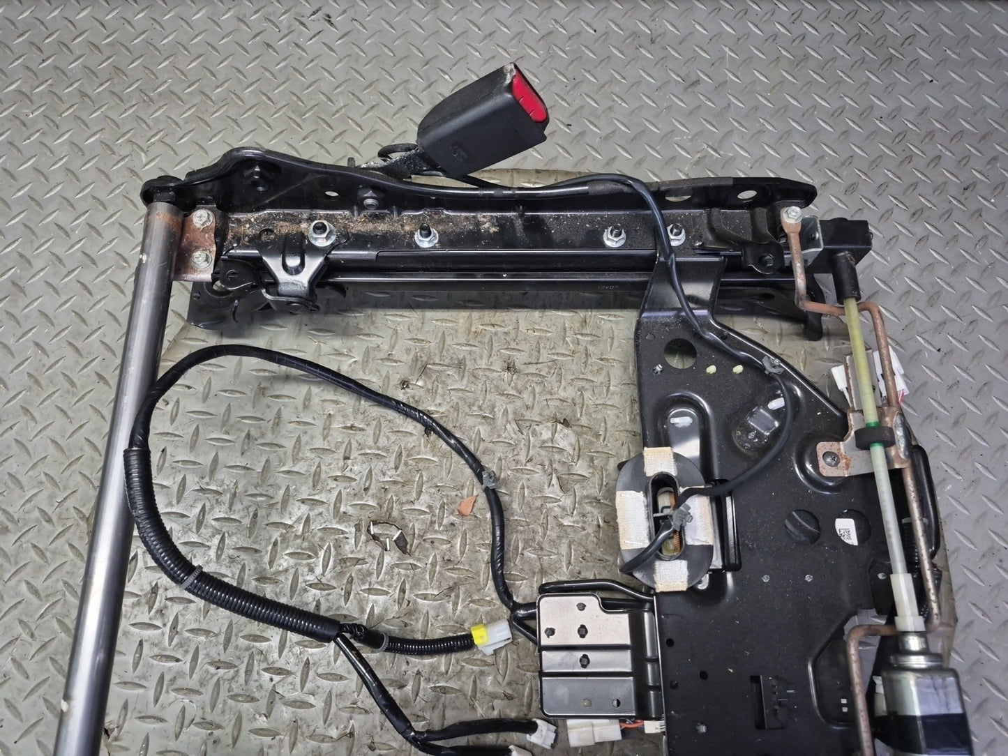 11-19 Nissan Z34 370Z Convertible Front Right Seat Frame Track Rail w Motor OEM