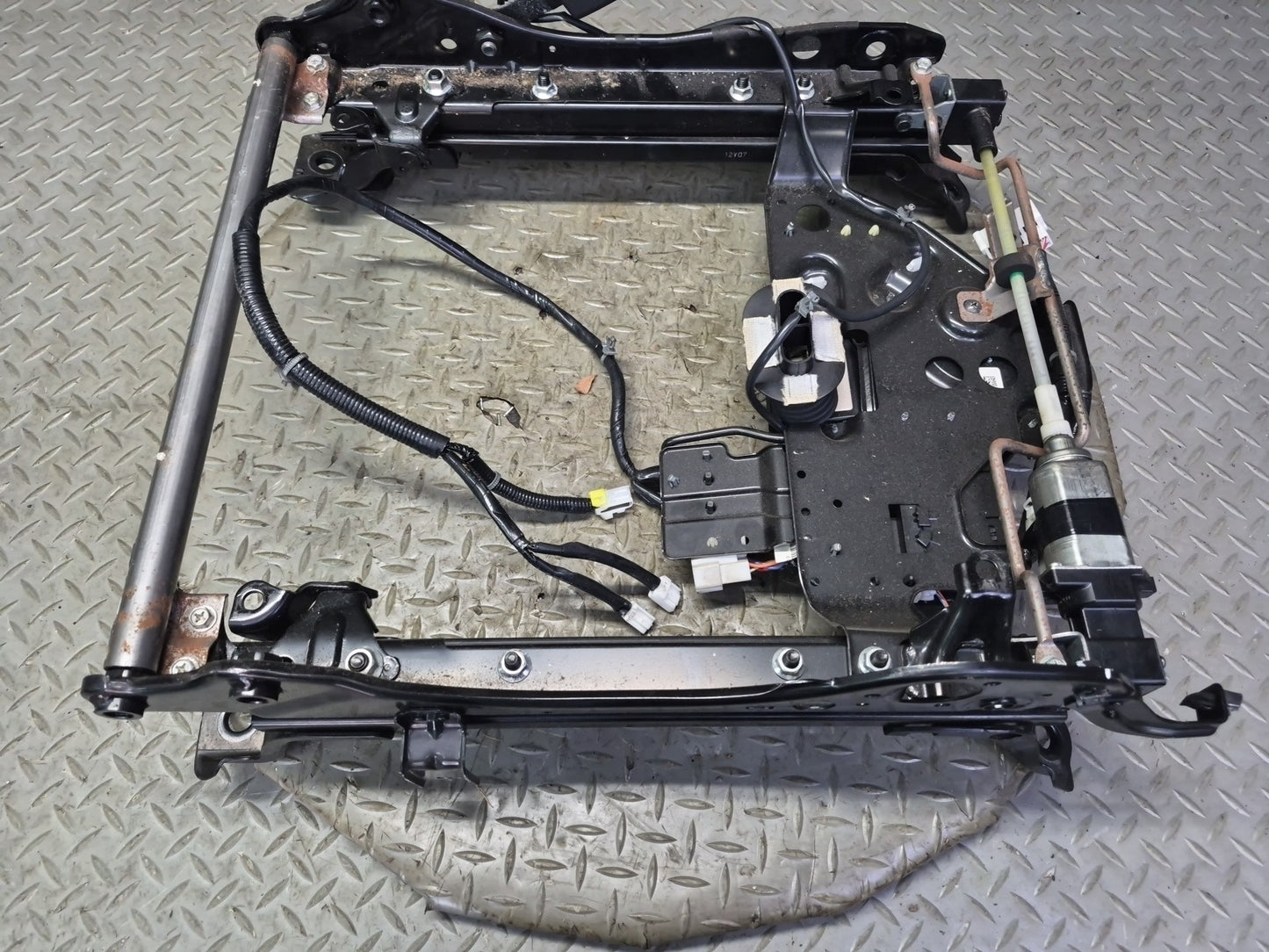 11-19 Nissan Z34 370Z Convertible Front Right Seat Frame Track Rail w Motor OEM