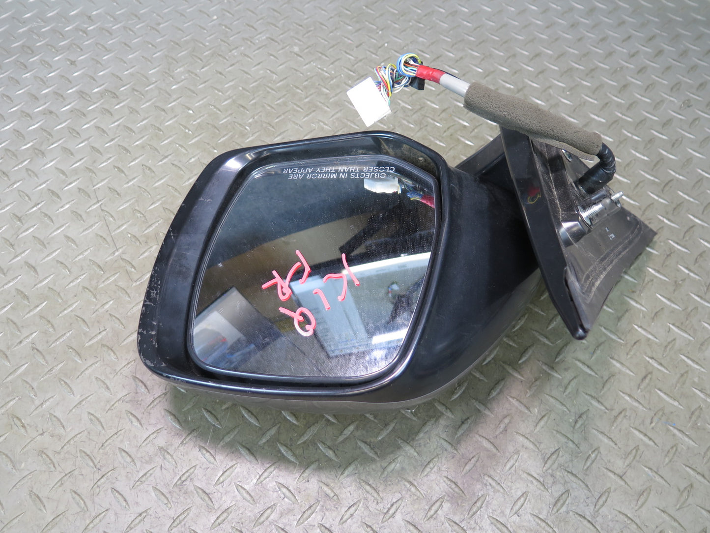 11-12 Infiniti QX56 Front Right Exterior Side View Mirror W/ Camera Defective