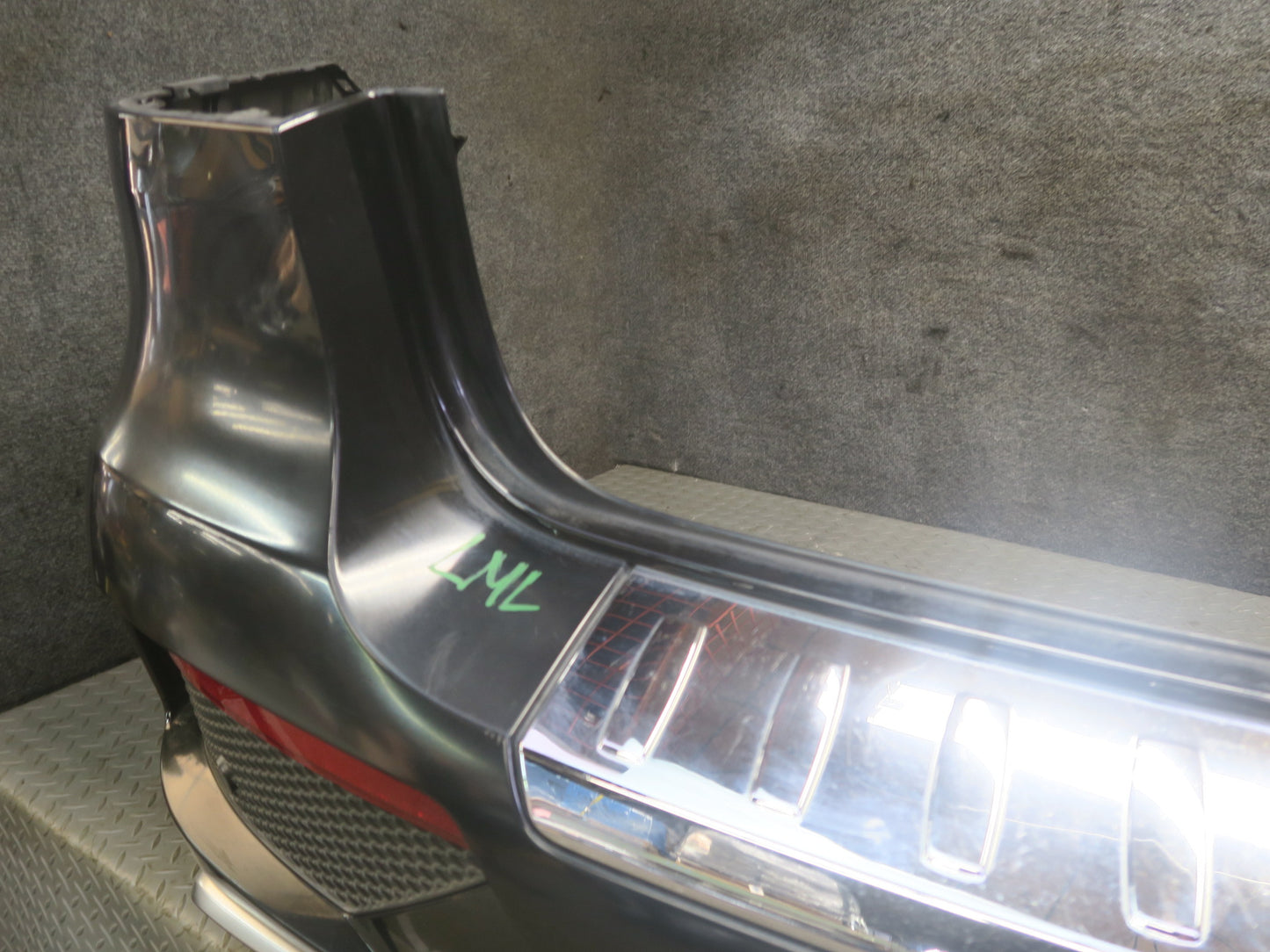 2012-2015 Mercedes W166 ML63 AMG Rear Bumper Cover Panel W/ PDC Black Damaged