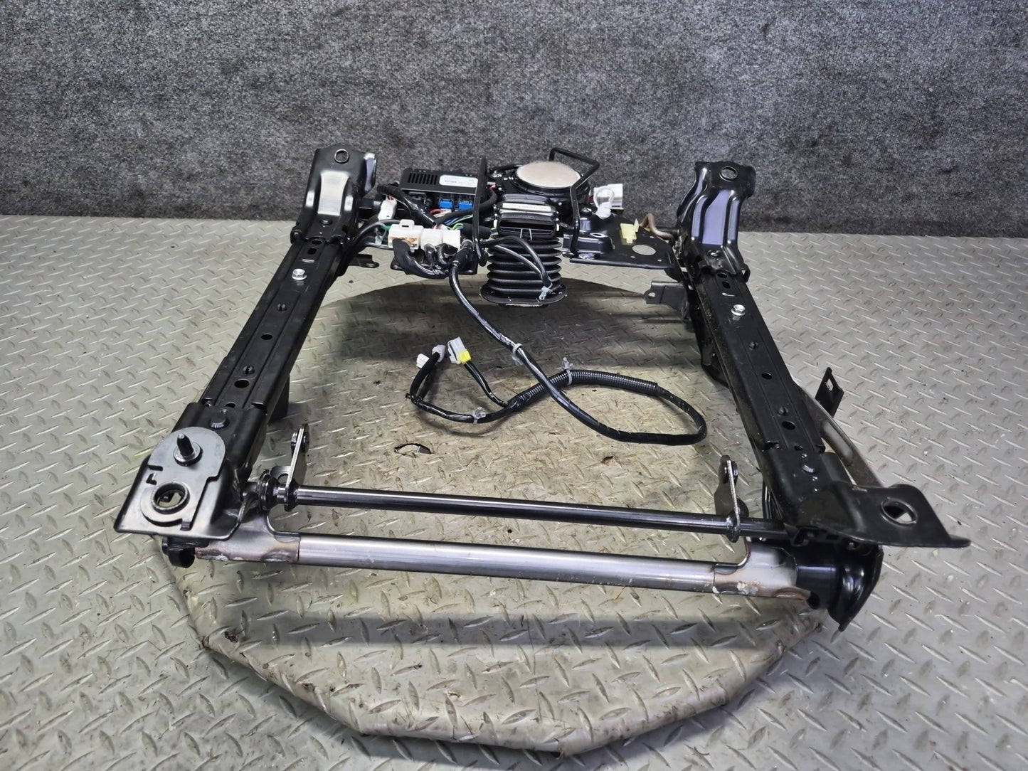 11-19 Nissan Z34 370Z Convertible Front Left Seat Frame Track Rail w Motor OEM