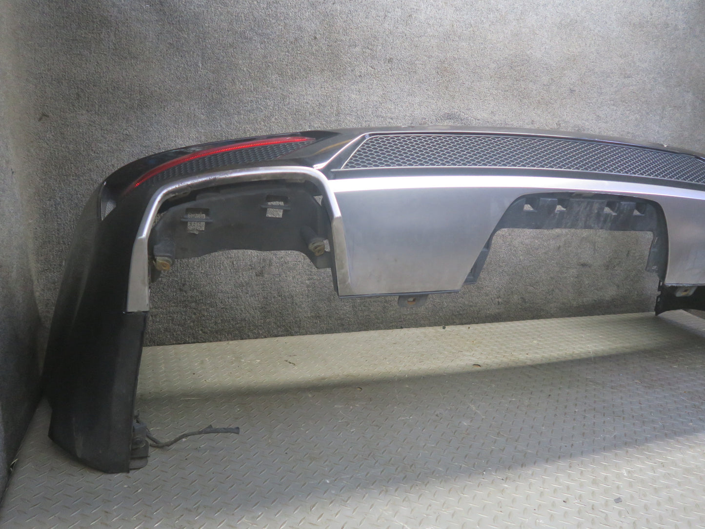 2012-2015 Mercedes W166 ML63 AMG Rear Bumper Cover Panel W/ PDC Black Damaged
