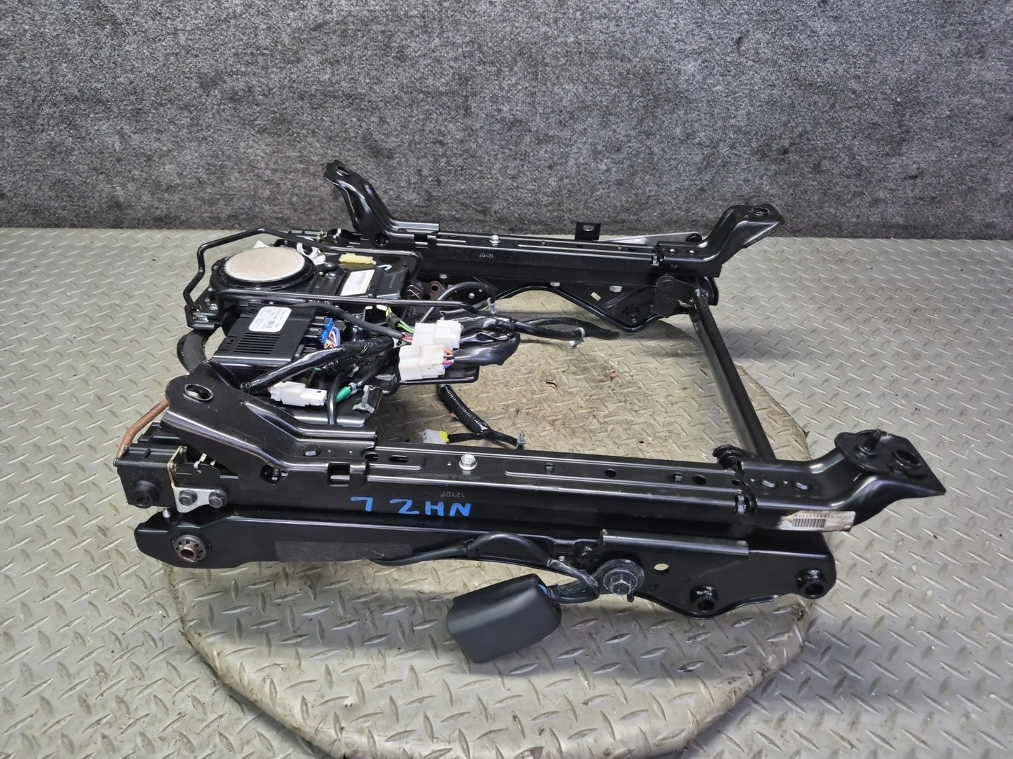 11-19 Nissan Z34 370Z Convertible Front Left Seat Frame Track Rail w Motor OEM