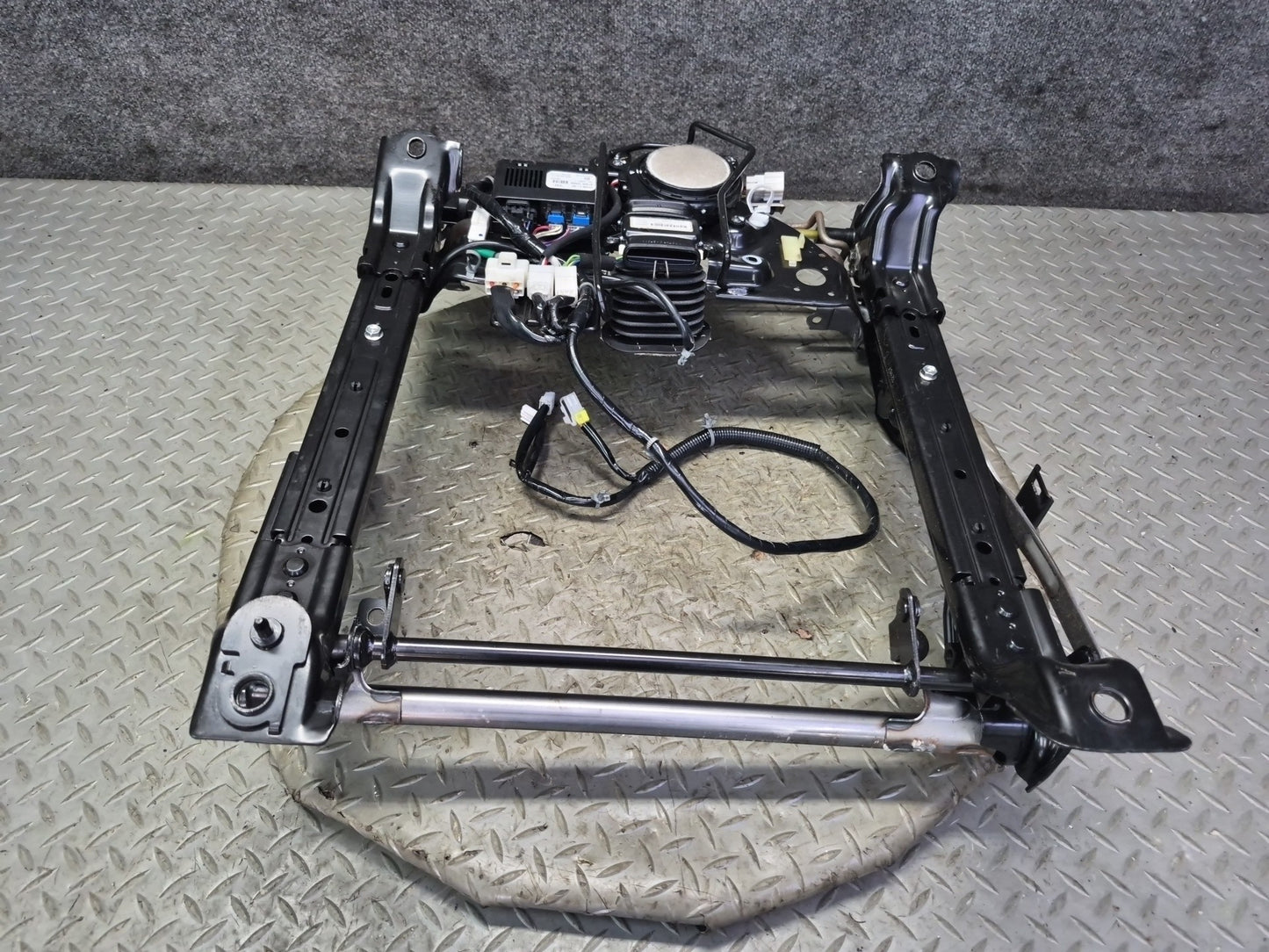 11-19 Nissan Z34 370Z Convertible Front Left Seat Frame Track Rail w Motor OEM
