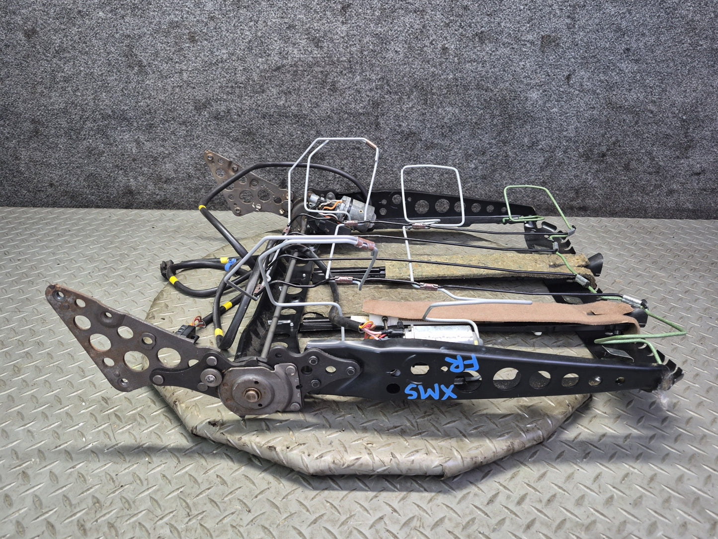 86-91 Mercedes W126 Front Right Passenger Side Upper Seat Frame w Motors OEM
