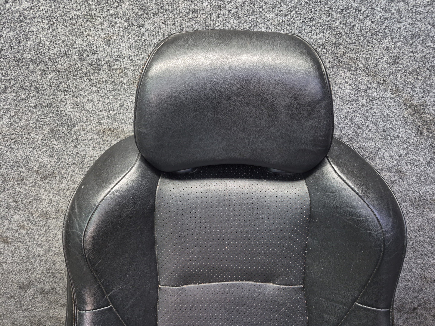 04-06 Nissan 350Z Z33 Convert Front Right Seat Upper Leather Cushion Black OEM
