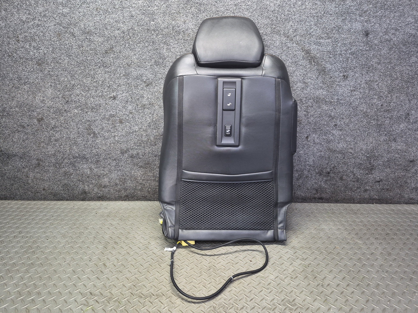 04-06 Nissan 350Z Z33 Convert Front Right Seat Upper Leather Cushion Black OEM