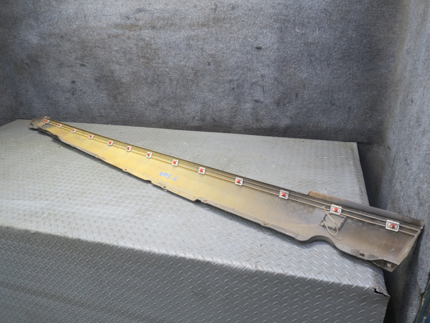 86-91 Mercedes W126 Set of 2 Left & Right Door Side Skirt Rocker Panel OEM