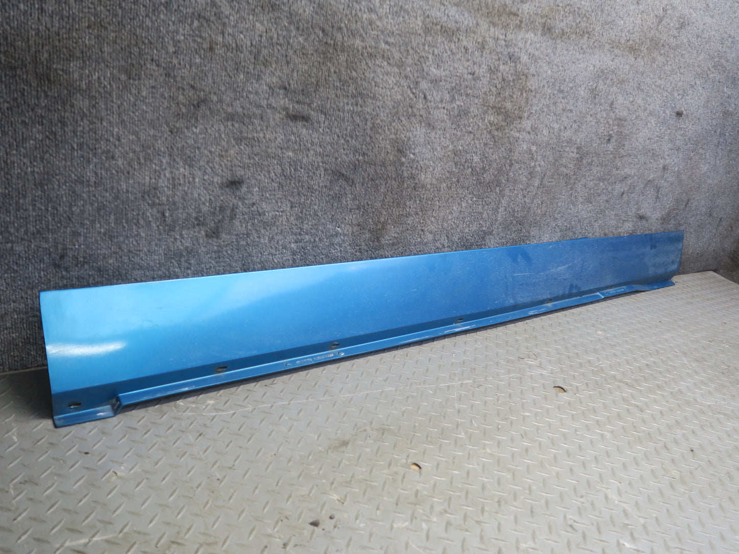 84-96 Chevrolet Corvette C4 Left & Right Side Skirt Rocker Panel Molding Set OEM