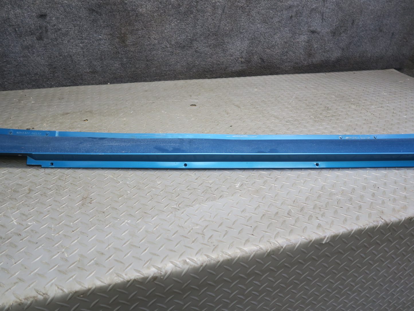84-96 Chevrolet Corvette C4 Left & Right Side Skirt Rocker Panel Molding Set OEM