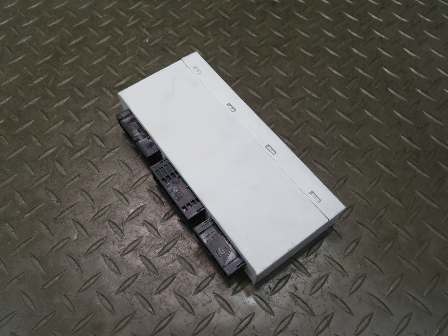 05-06 BMW E46 330CI BCM GM5 Basic Body Control Module Unit 6963338 OEM
