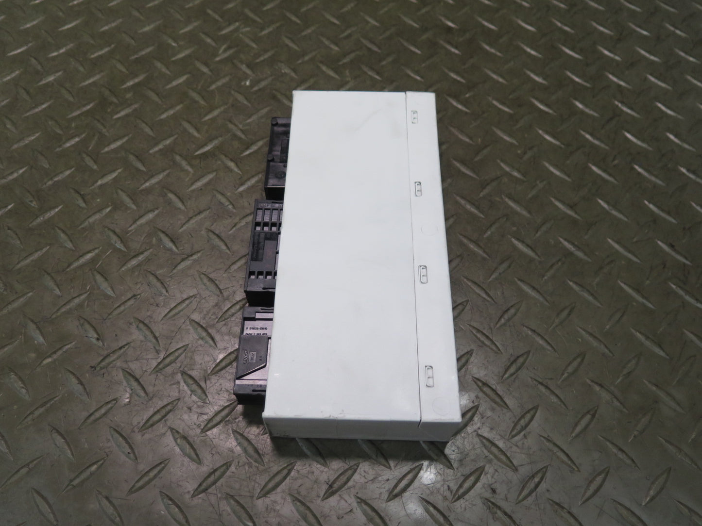 05-06 BMW E46 330CI BCM GM5 Basic Body Control Module Unit 6963338 OEM