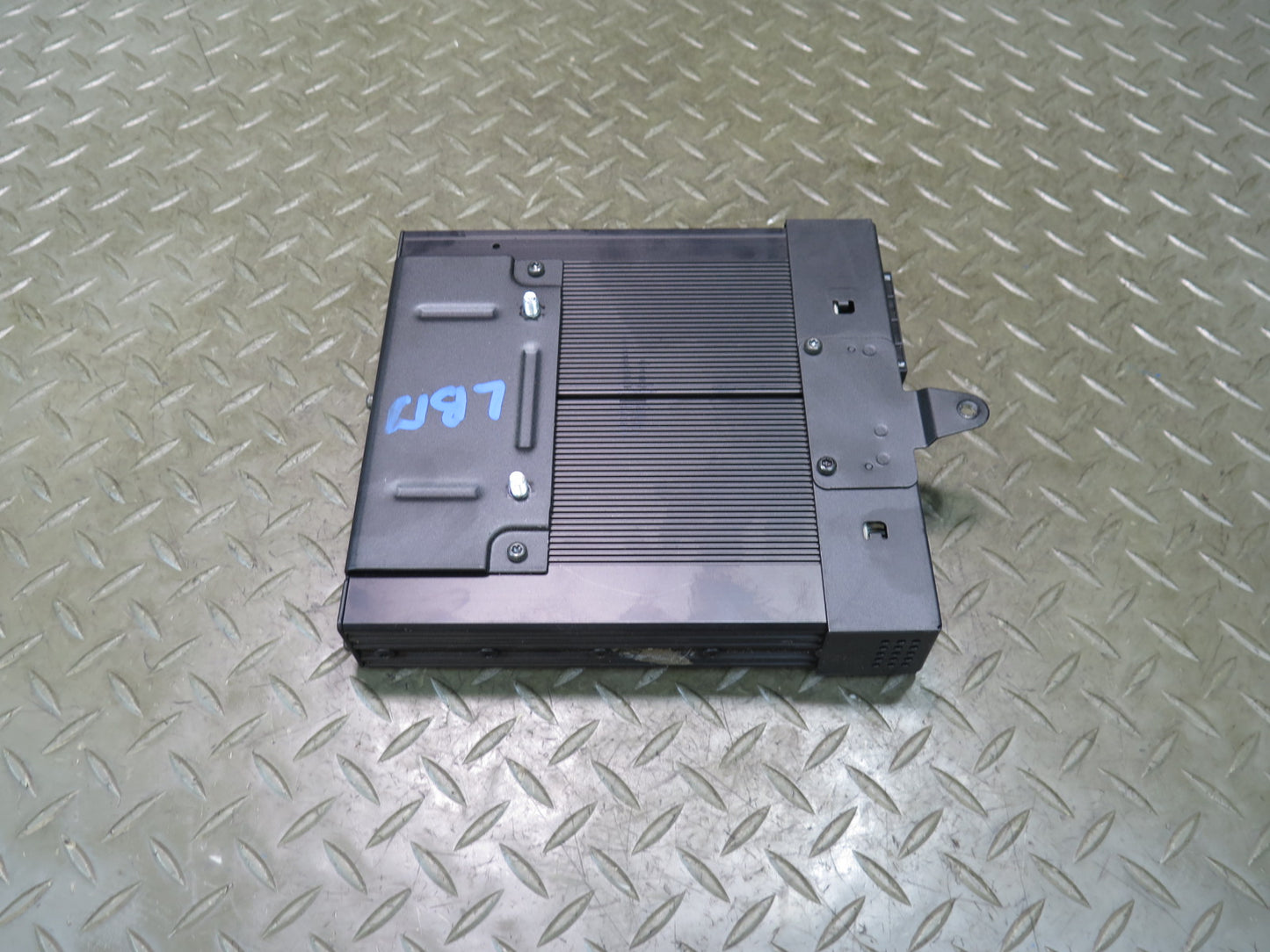 01-06 BMW E46 330ci Convert Harman Kardon Hi-fi Audio Amplifier AMP 8380068 OEM