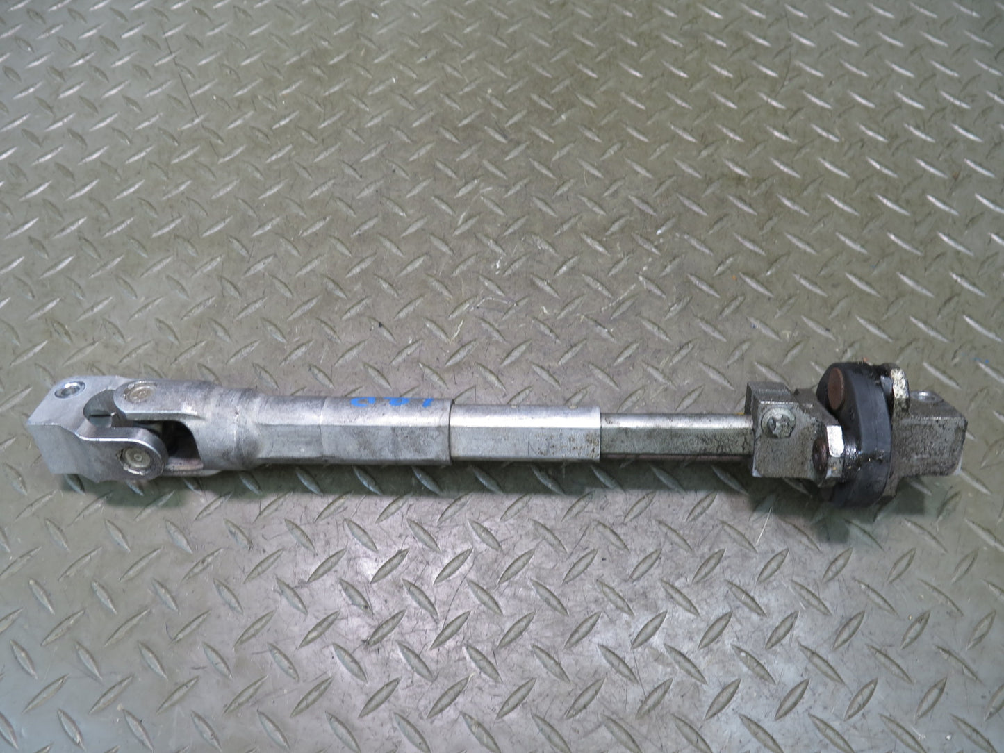 04-06 BMW E46 330ci Steering Column Lower U Joint Linkage Shaft OEM