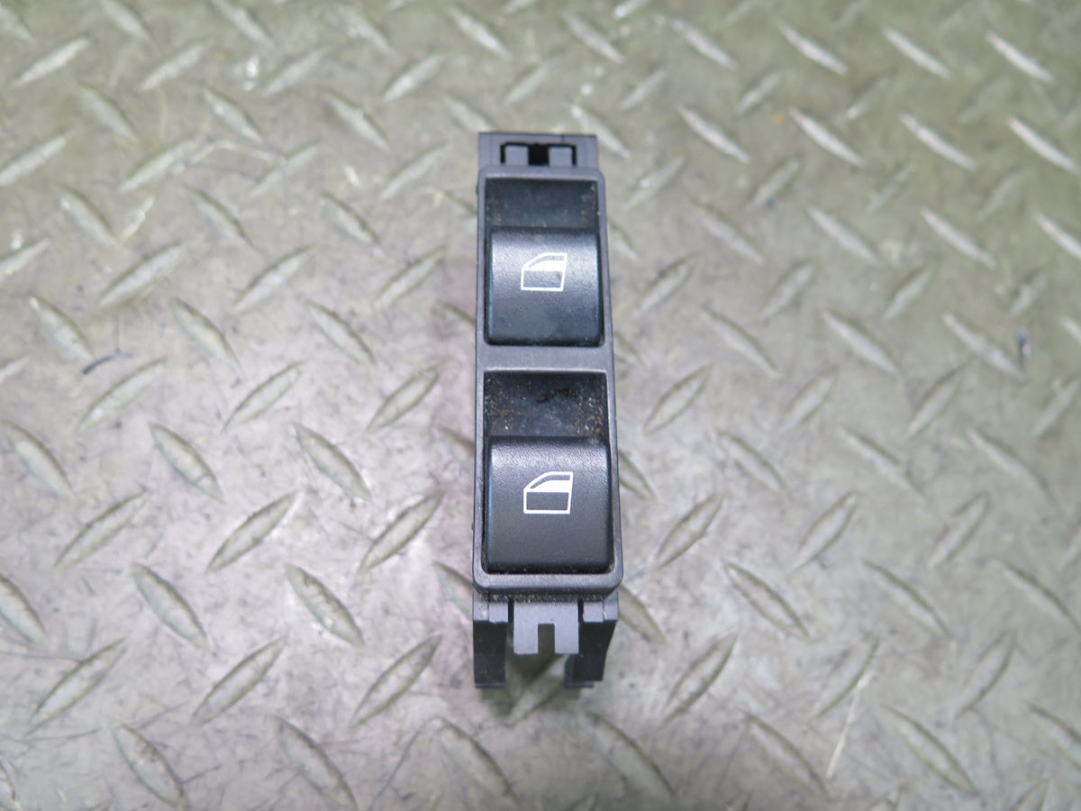 01-06 BMW E46 330ci Coupe Convertible Right Power Window Switch 6902178 OEM