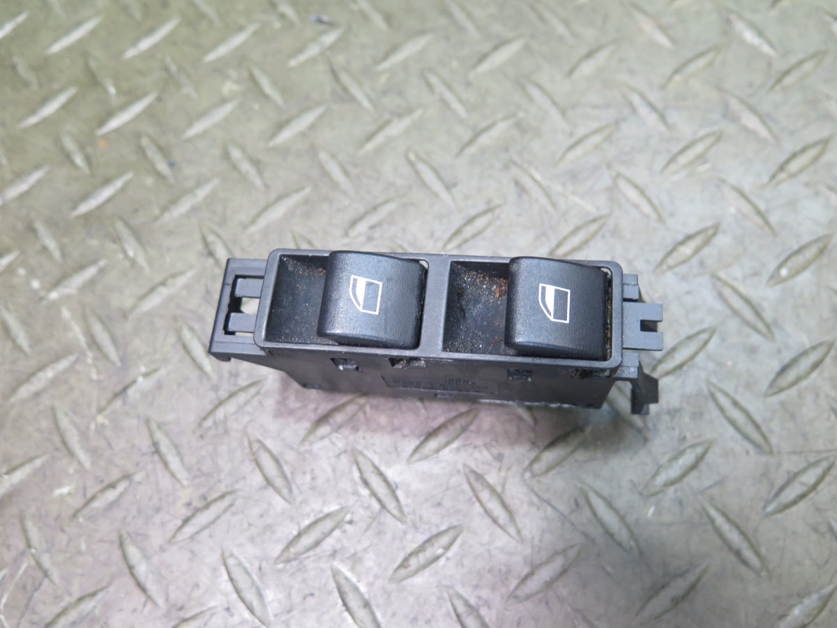 01-06 BMW E46 330ci Coupe Convertible Right Power Window Switch 6902178 OEM