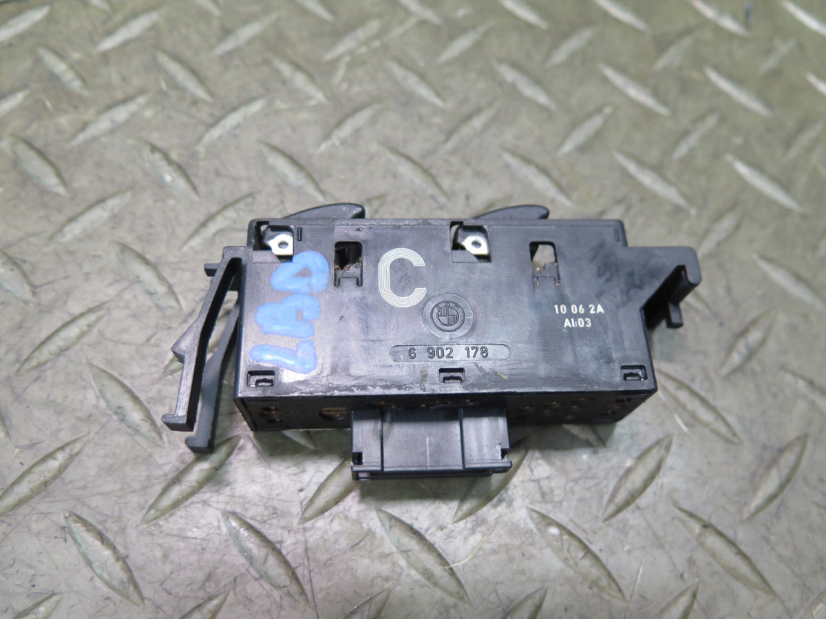 01-06 BMW E46 330ci Coupe Convertible Right Power Window Switch 6902178 OEM