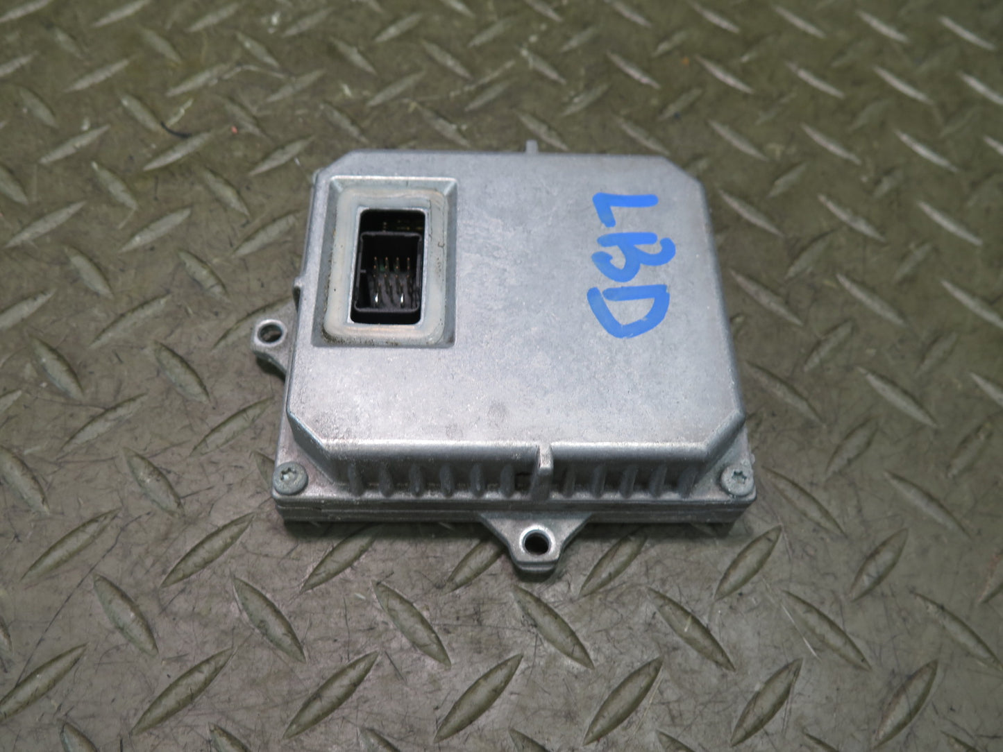 04-06 BMW E46 330ci Xenon HID Headlight Ballast Module OEM