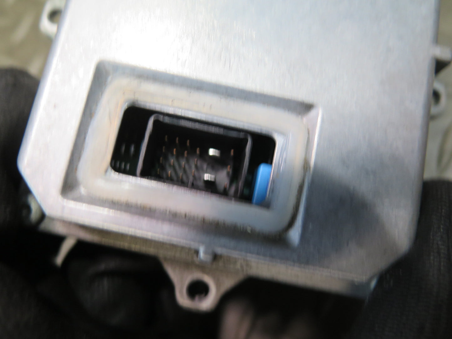 04-06 BMW E46 330ci Xenon HID Headlight Ballast Module OEM