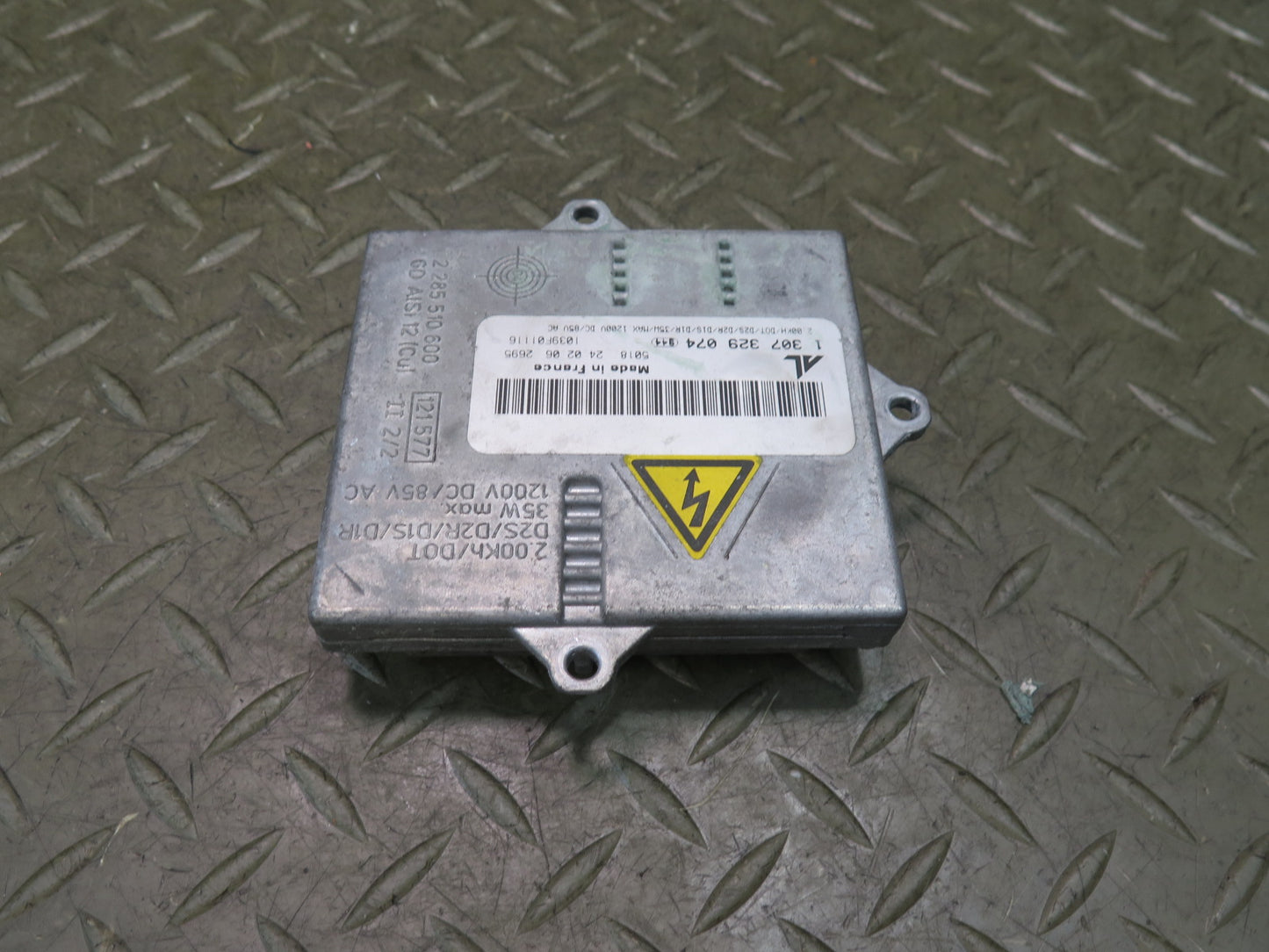 04-06 BMW E46 330ci Xenon HID Headlight Ballast Module OEM