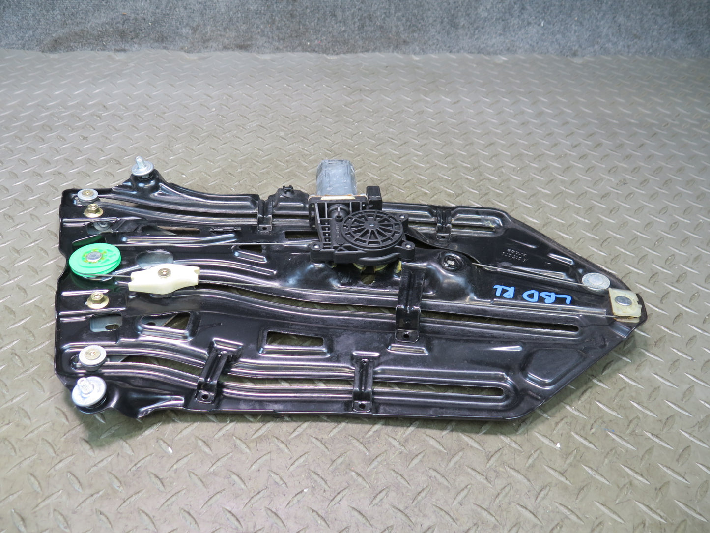 01-06 BMW E46 330ci Convertible Rear Left Quarter Window Regulator w Motor OEM