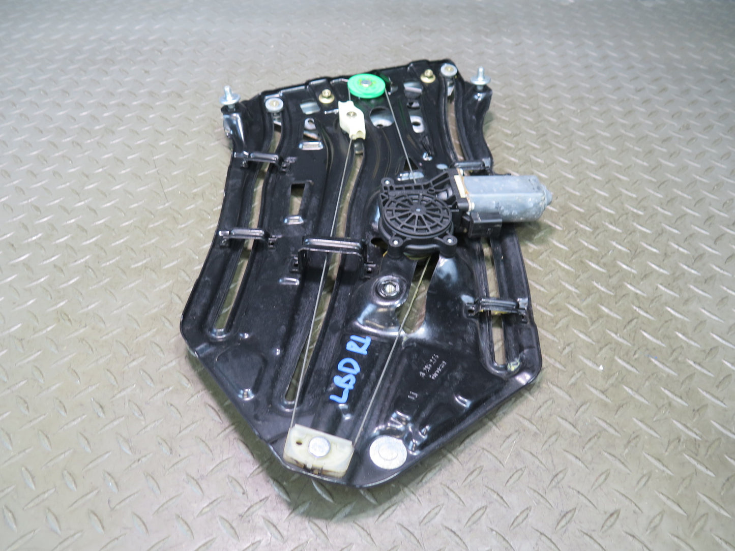01-06 BMW E46 330ci Convertible Rear Left Quarter Window Regulator w Motor OEM