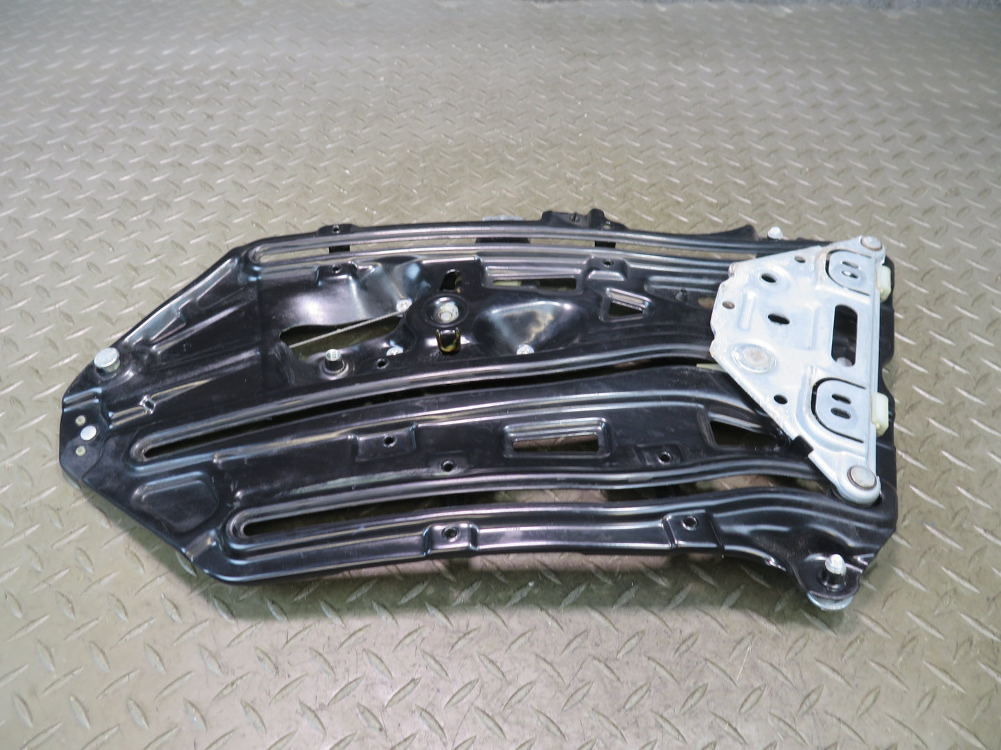 01-06 BMW E46 330ci Convertible Rear Left Quarter Window Regulator w Motor OEM