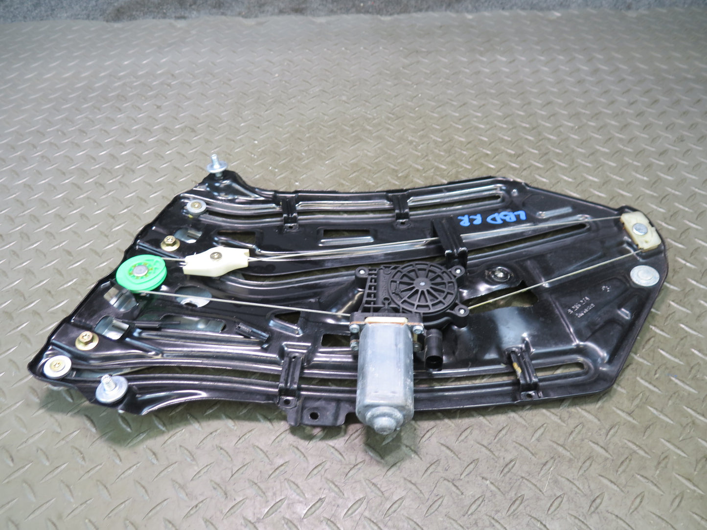 01-06 BMW E46 330ci Convertible Rear Right Quarter Window Regulator w Motor OEM