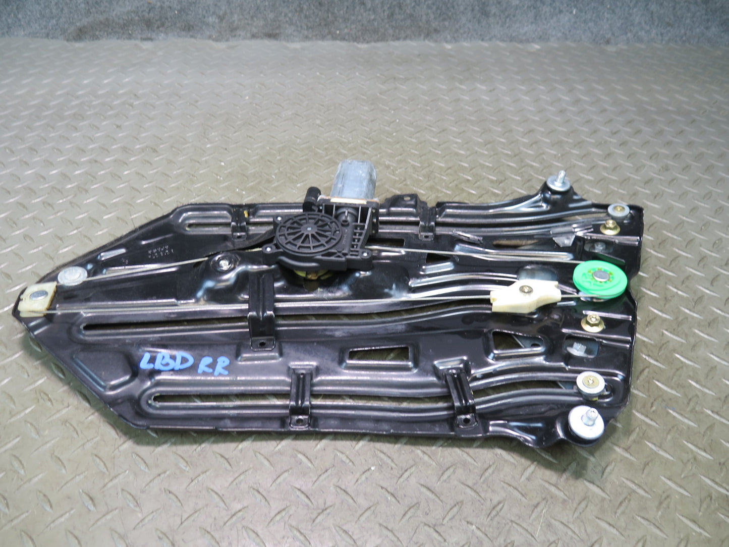 01-06 BMW E46 330ci Convertible Rear Right Quarter Window Regulator w Motor OEM
