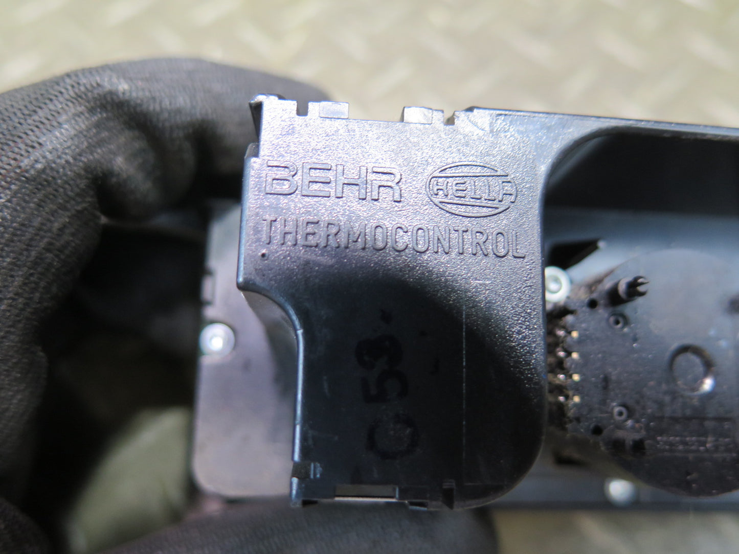 01-06 BMW E46 330Ci A/C Heater Climate Control Switch 6956319 OEM